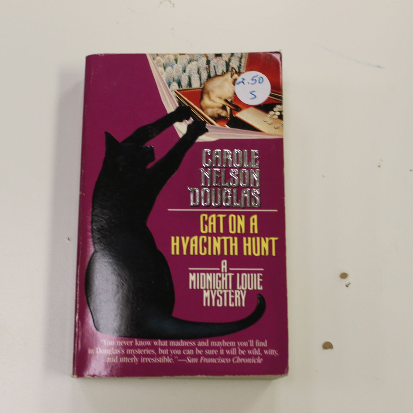 CAT ON A HYACINTH HUNT