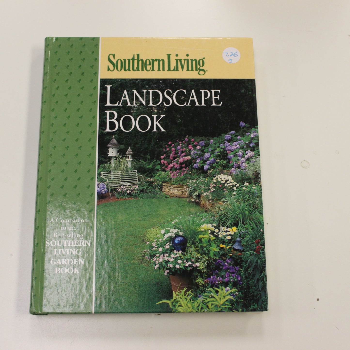 SOUTHERN LIVING LANDSCAPE BOOK