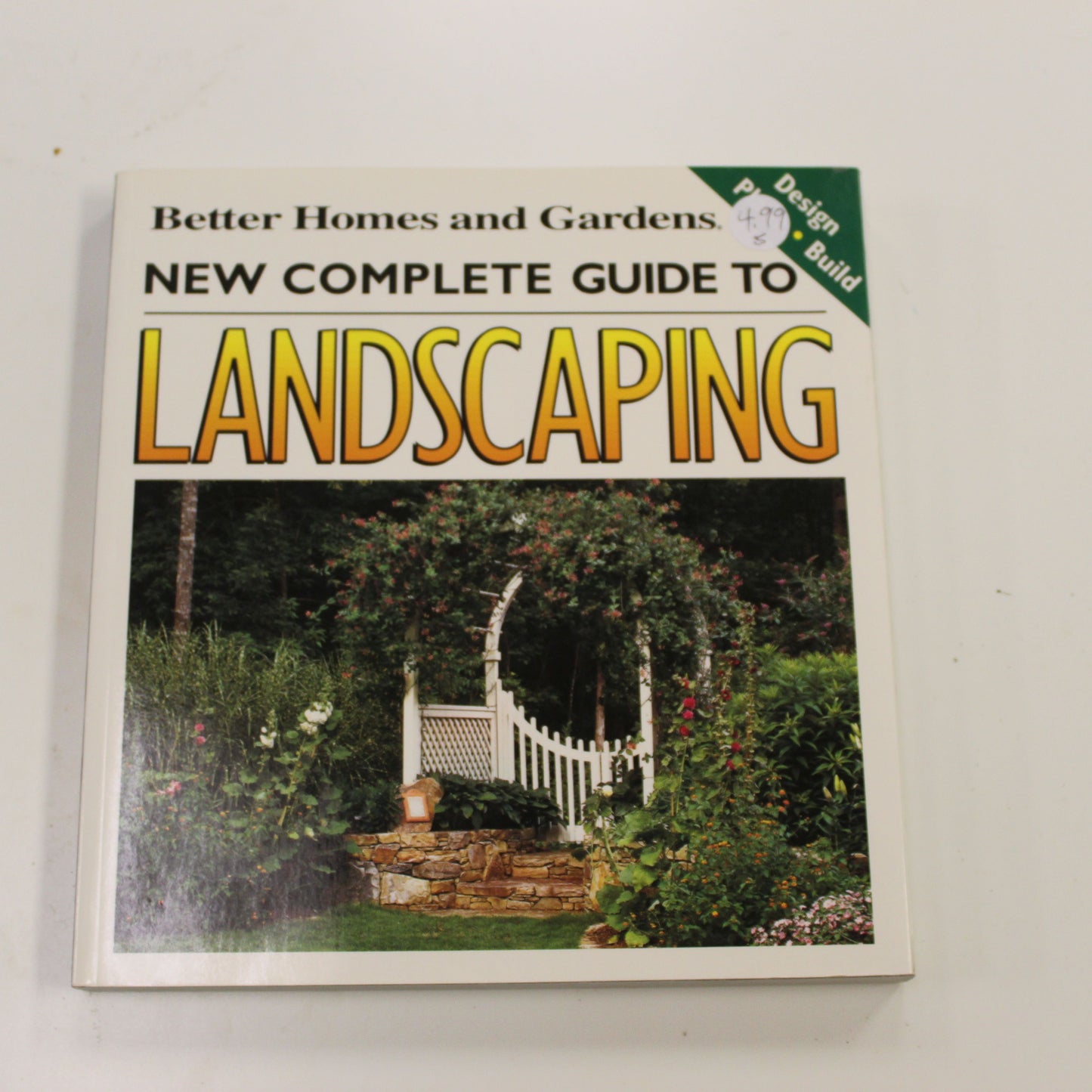 NEW COMPLETE GUIDE TO LANDSCAPING
