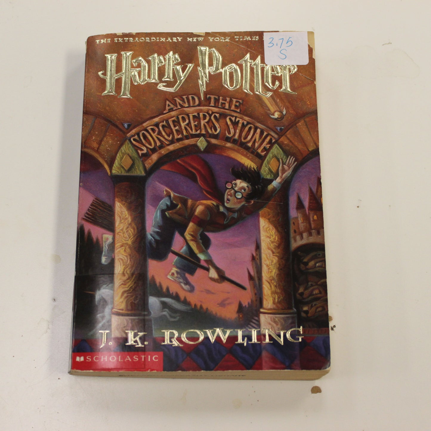 HARRY POTTER AND THE SORCERER'S STONE