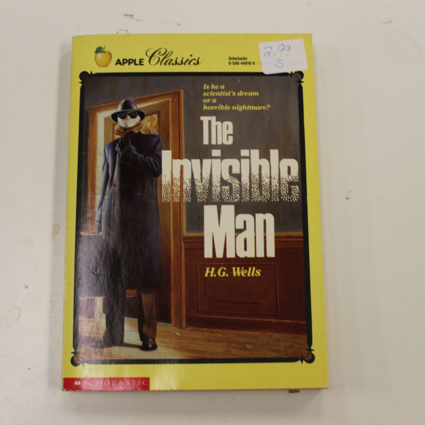 THE INVISIBLE MAN