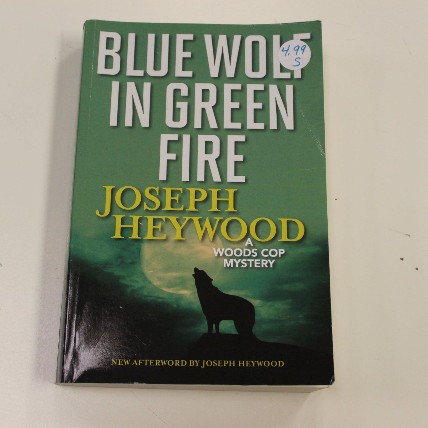 BLUE WOLF IN GREEN FIRE