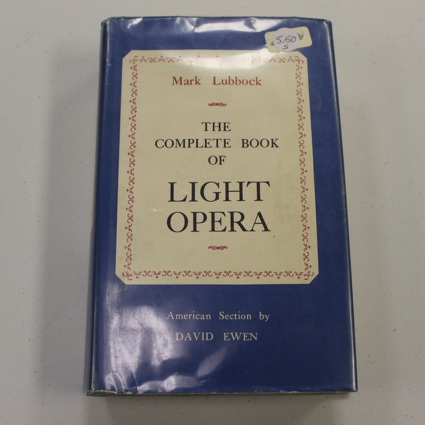 THE COMPLETE BOOK OF LIGHT OPERA