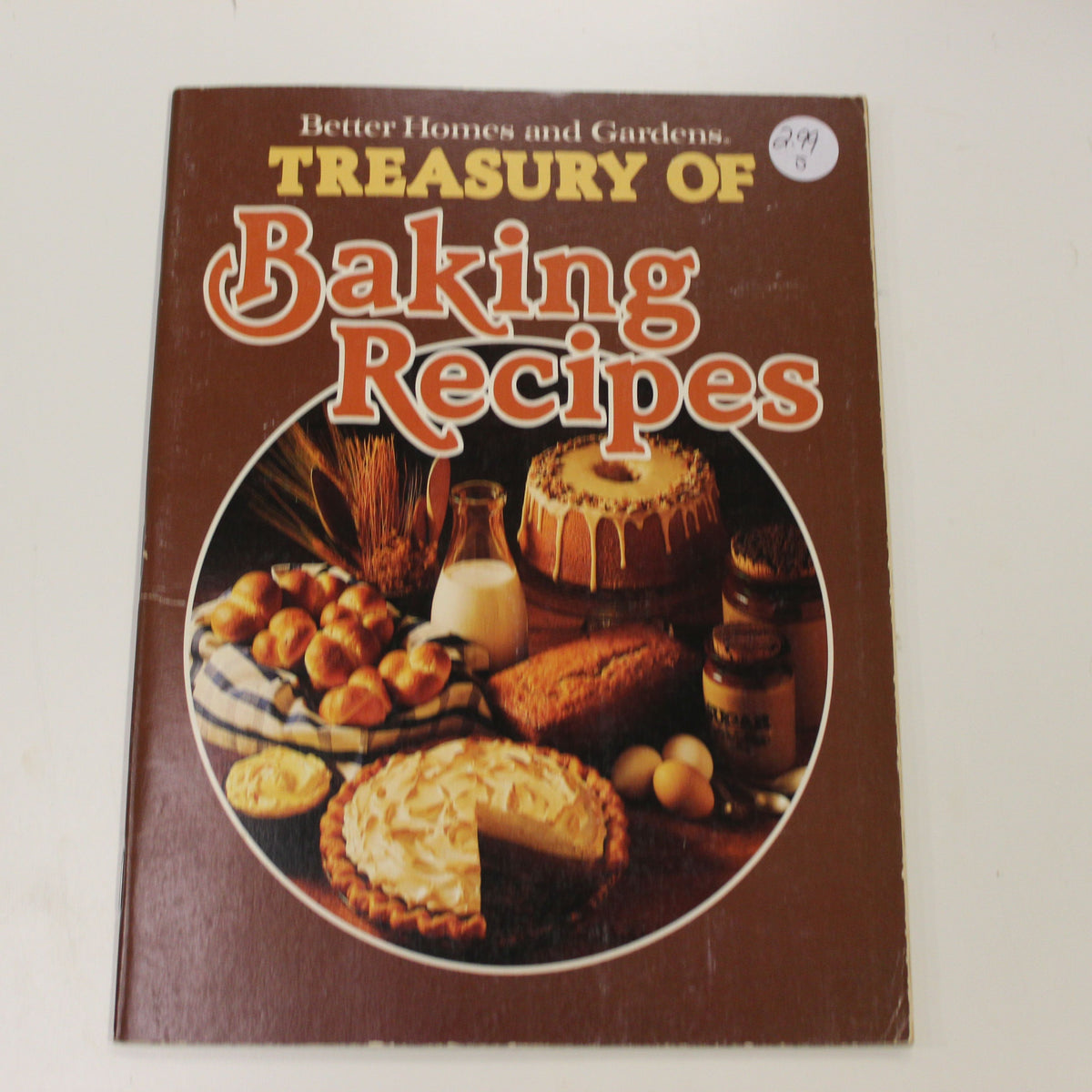 BETTER HOME AND GARDENS TREASURY OF BAKING RECIPES