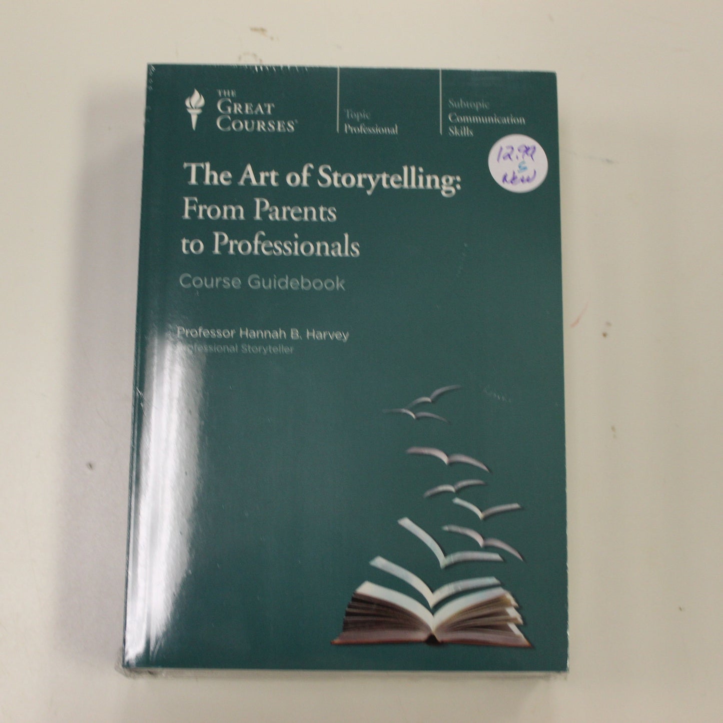 THE ART OF STORYTELLING: FROM PARENTS TO PROFESSIONALS COURSE GUIDEBOOK W/DVD