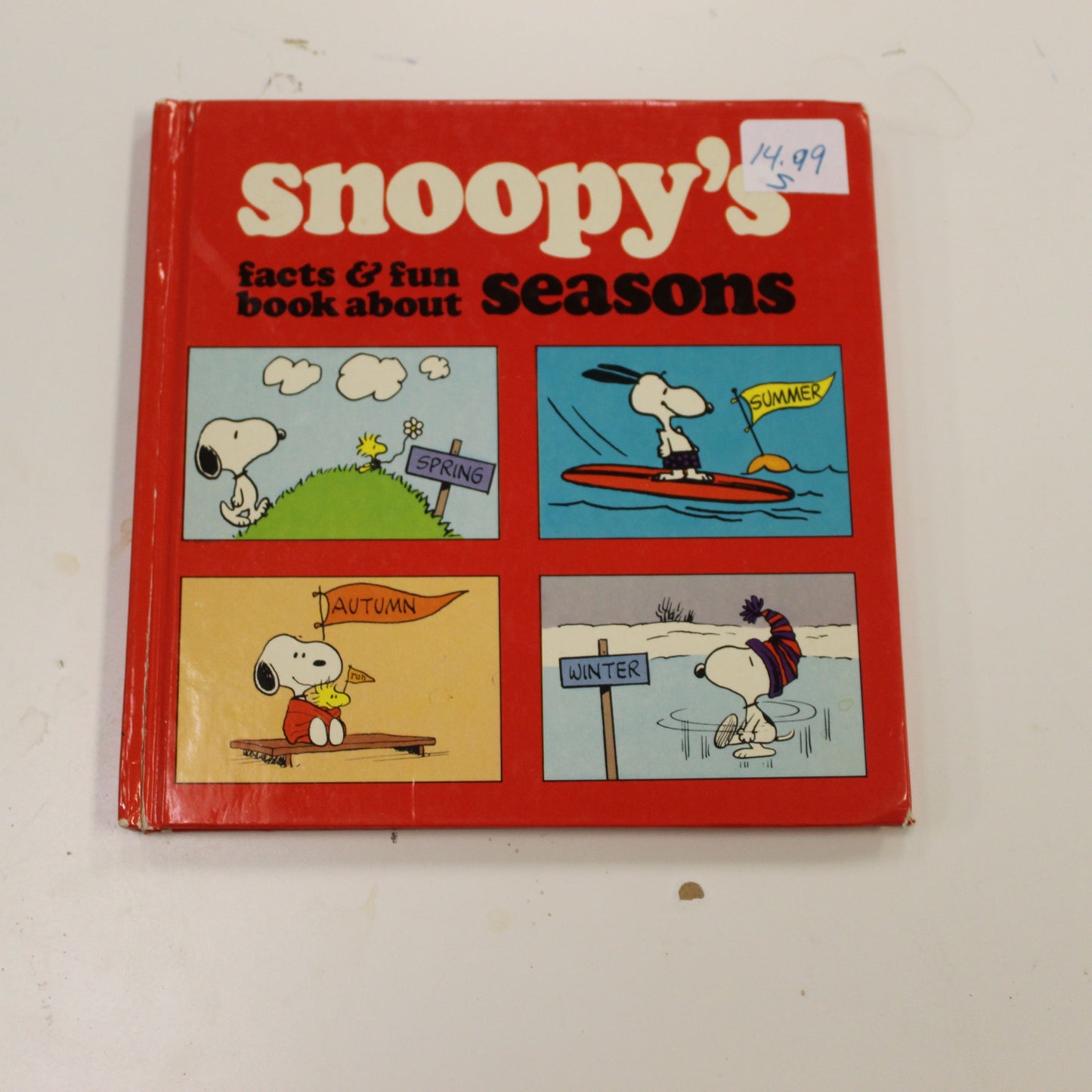 SNOOPY'S FACTS & FUN BOOK ABOUT SEASONS