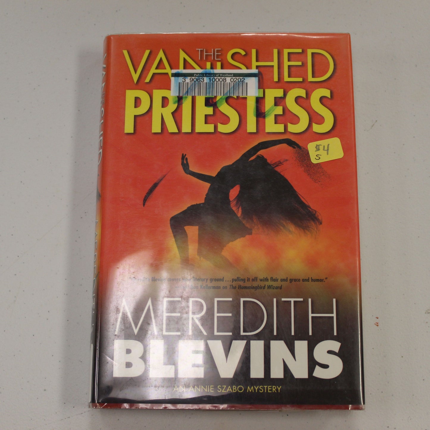 THE VANISHED PRIESTESS